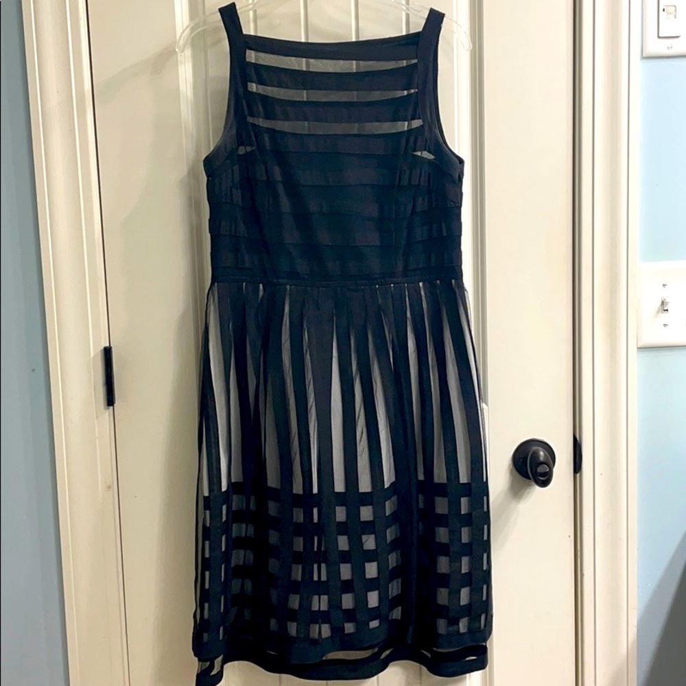 Beautiful black and white checker detail dress.